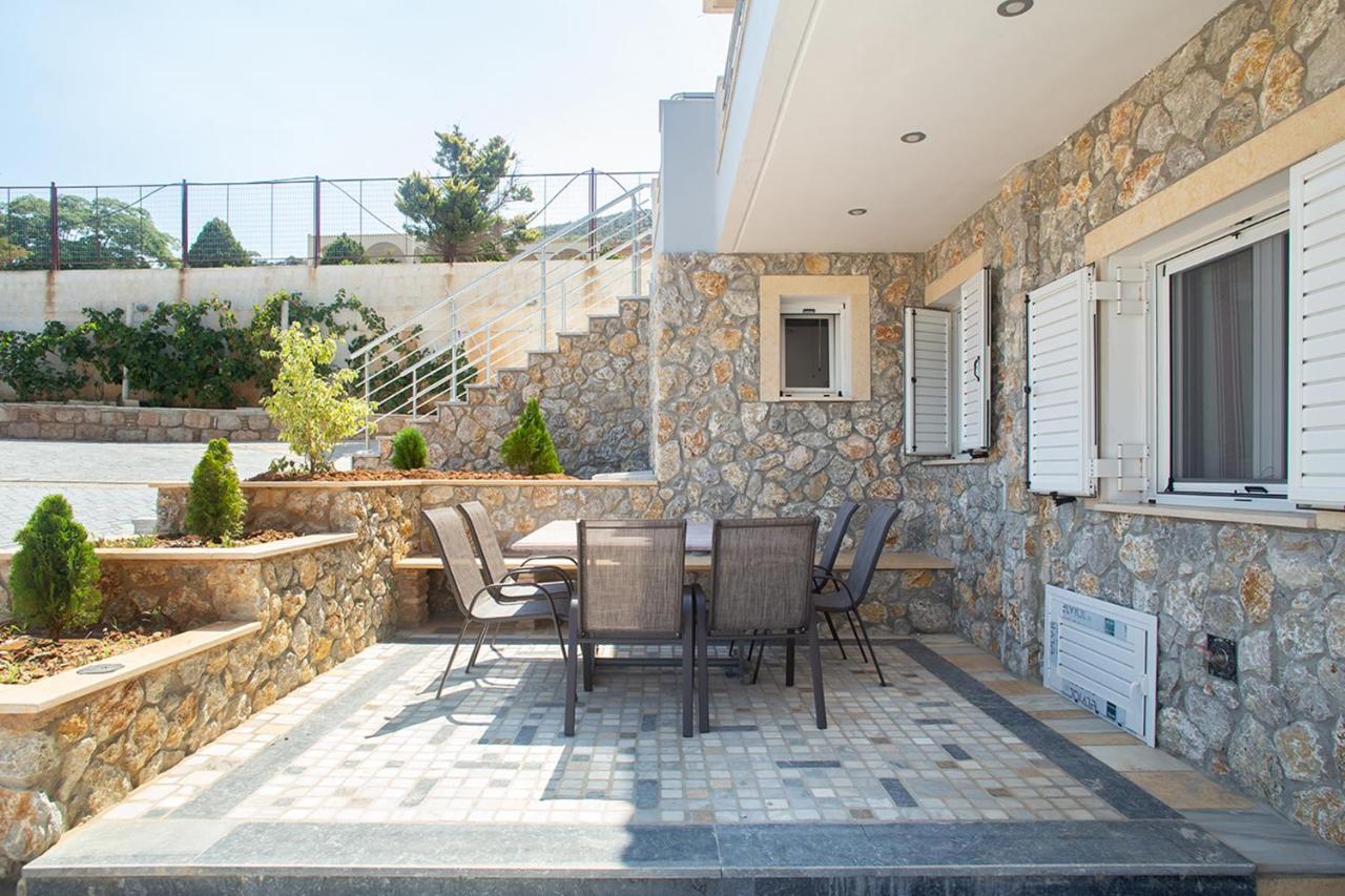 Σπίτι Με Θέα Kalivia Thorikou Exterior foto
